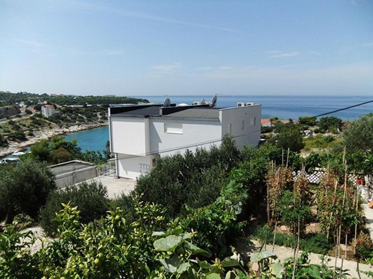 Modern Apartment In Primo Ten Burnji With Private Terrace Dolac Bagian luar foto